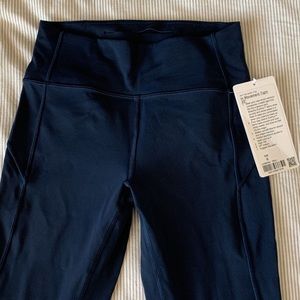 Lululemon legging NEW- in movement
